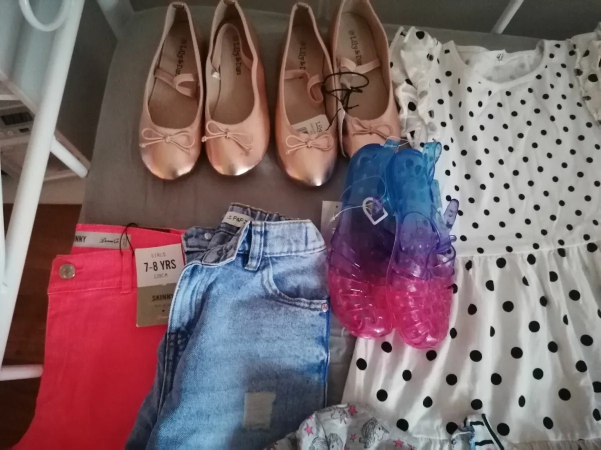 Girls clothes bundle - Image 1