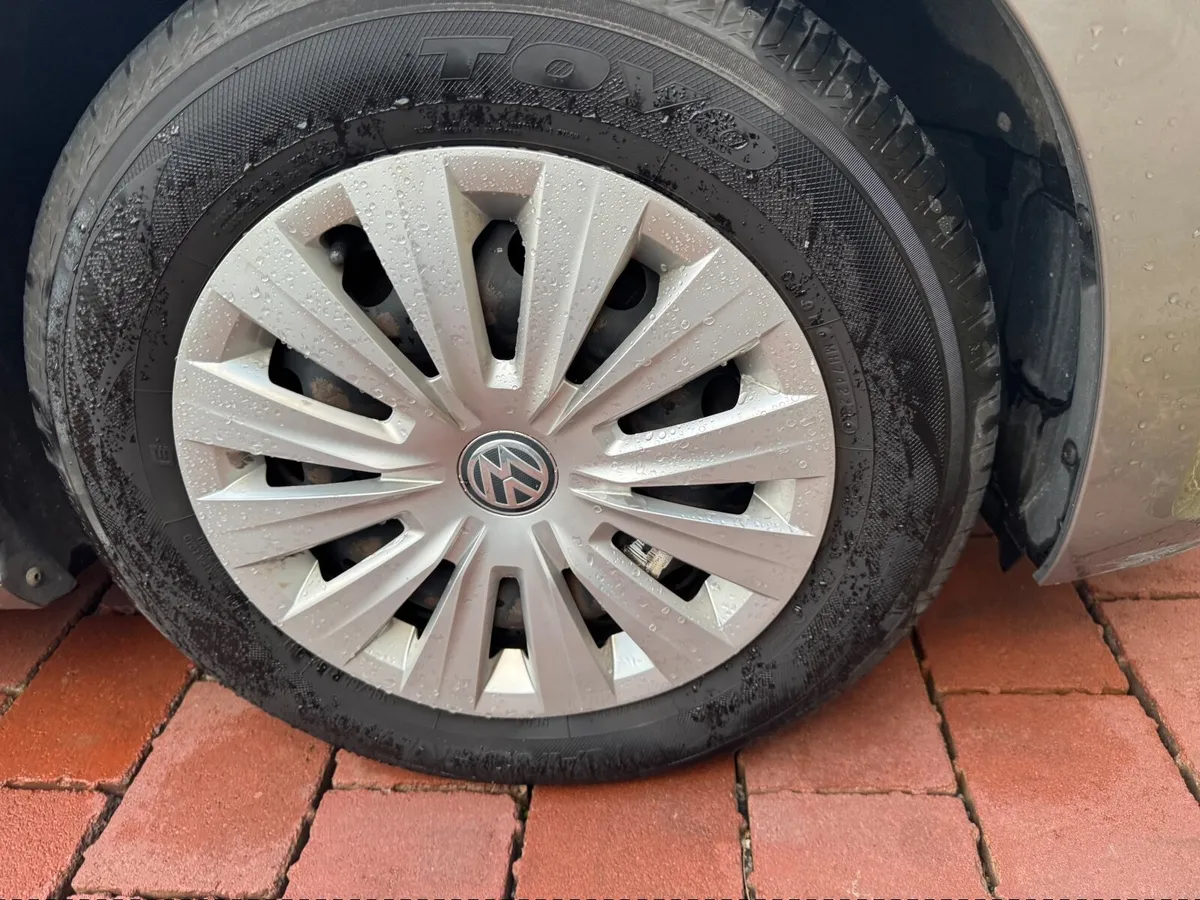 New R15 TOYO Tyres 195/65 - Image 4