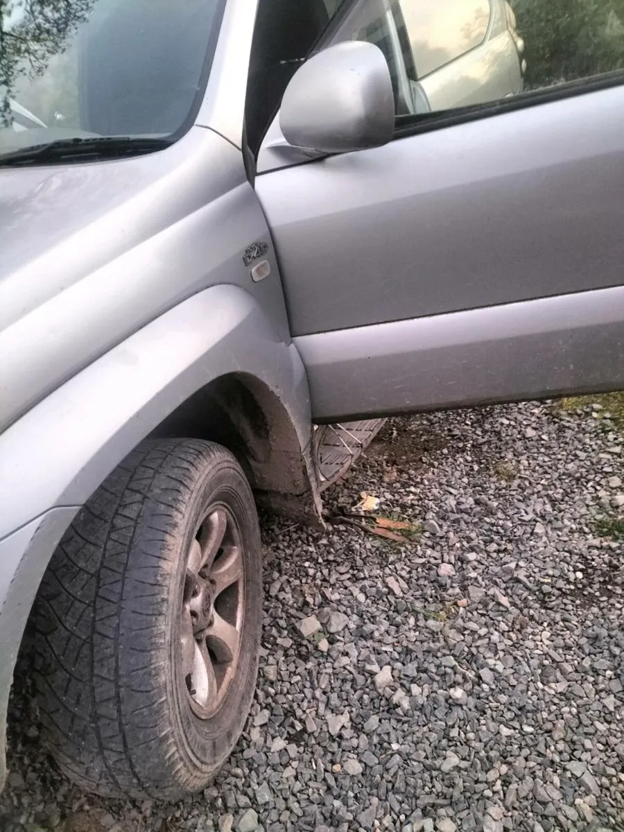 Toyota Land cruiser - Image 3