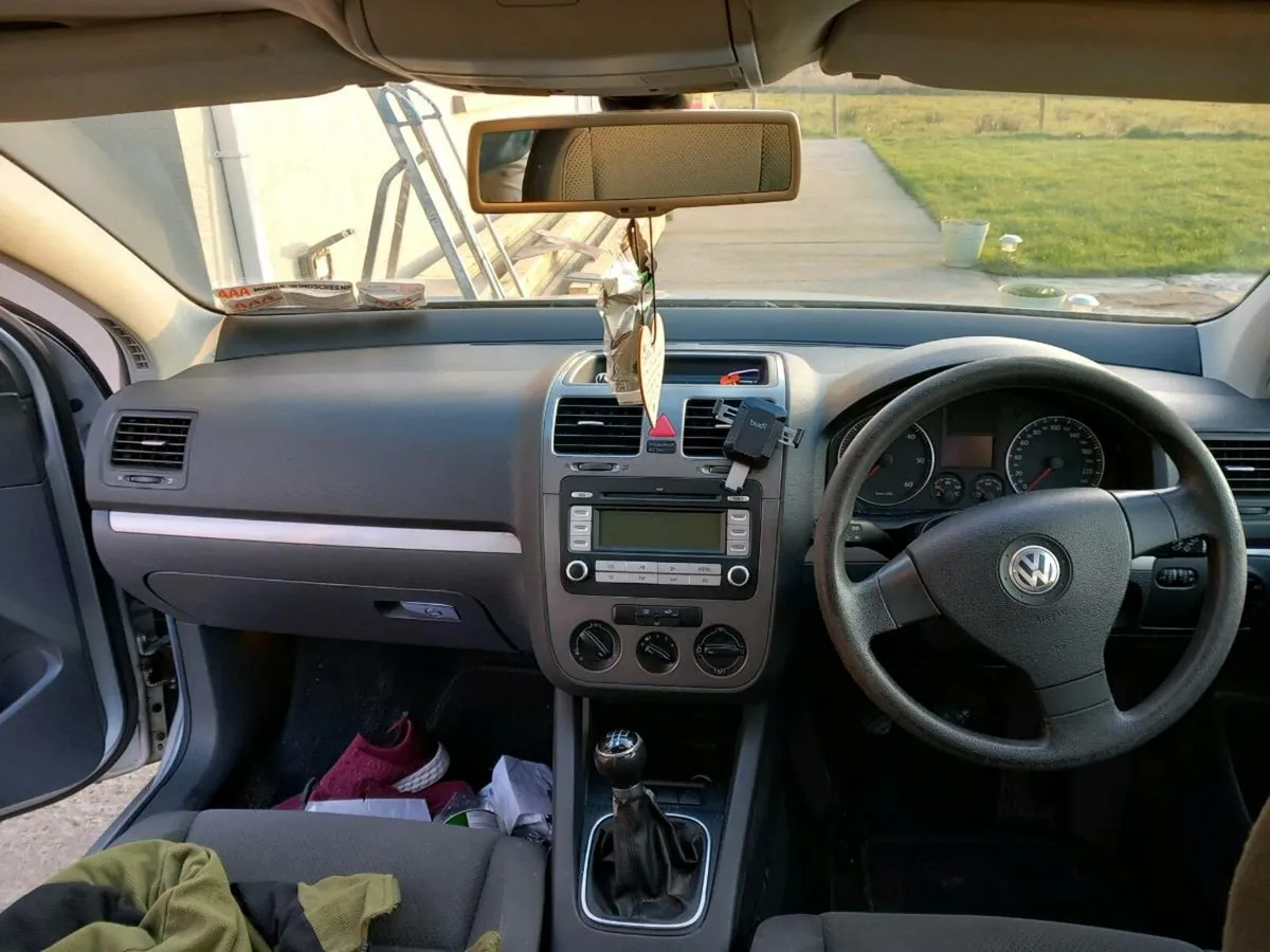 VW Golf - Image 4