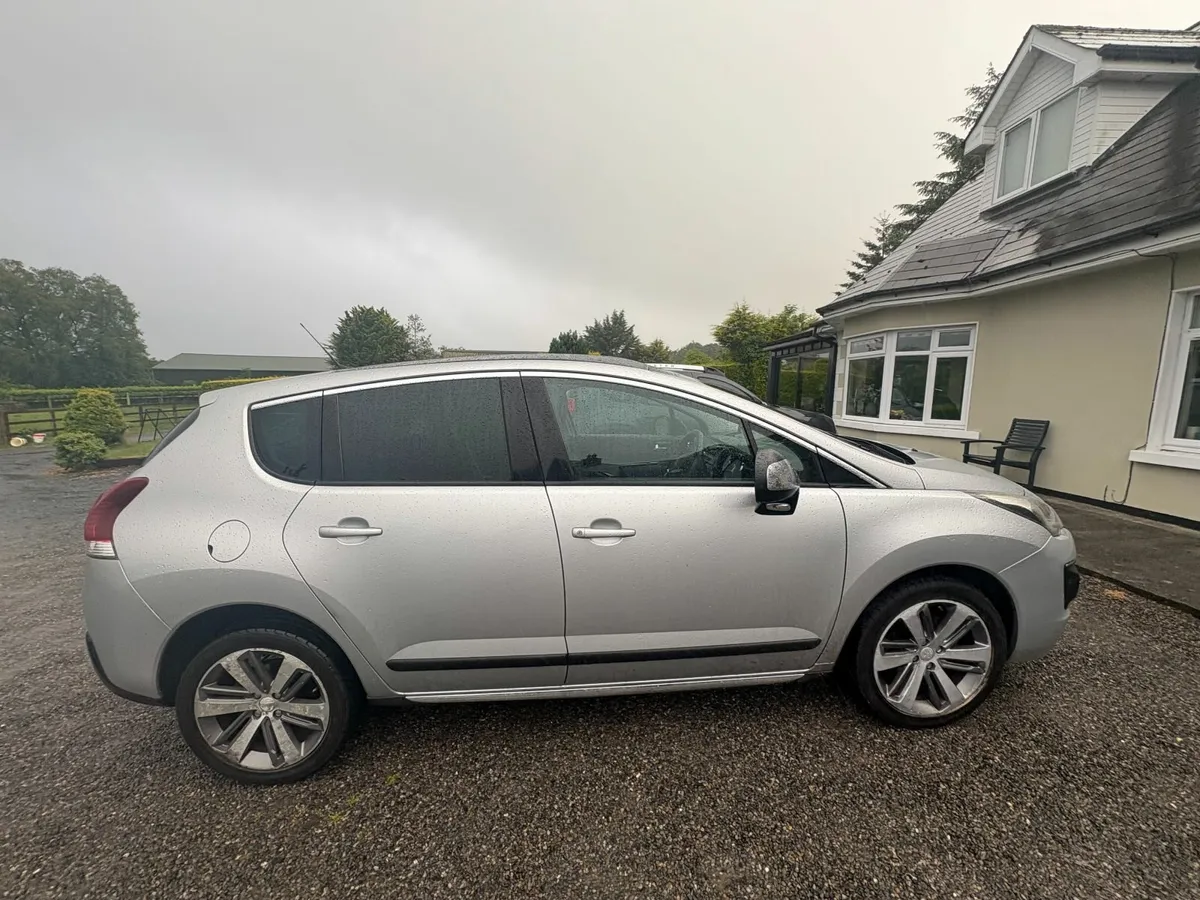 Peugeot 3008 2016 AUTO SUNROOF LEATHER TOP SPEC - Image 2