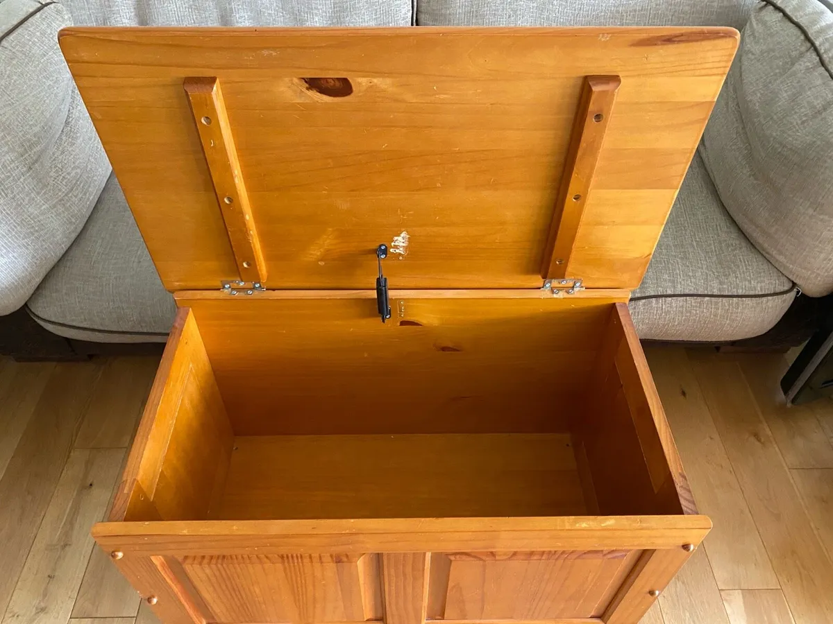 Blanket Box - Image 4