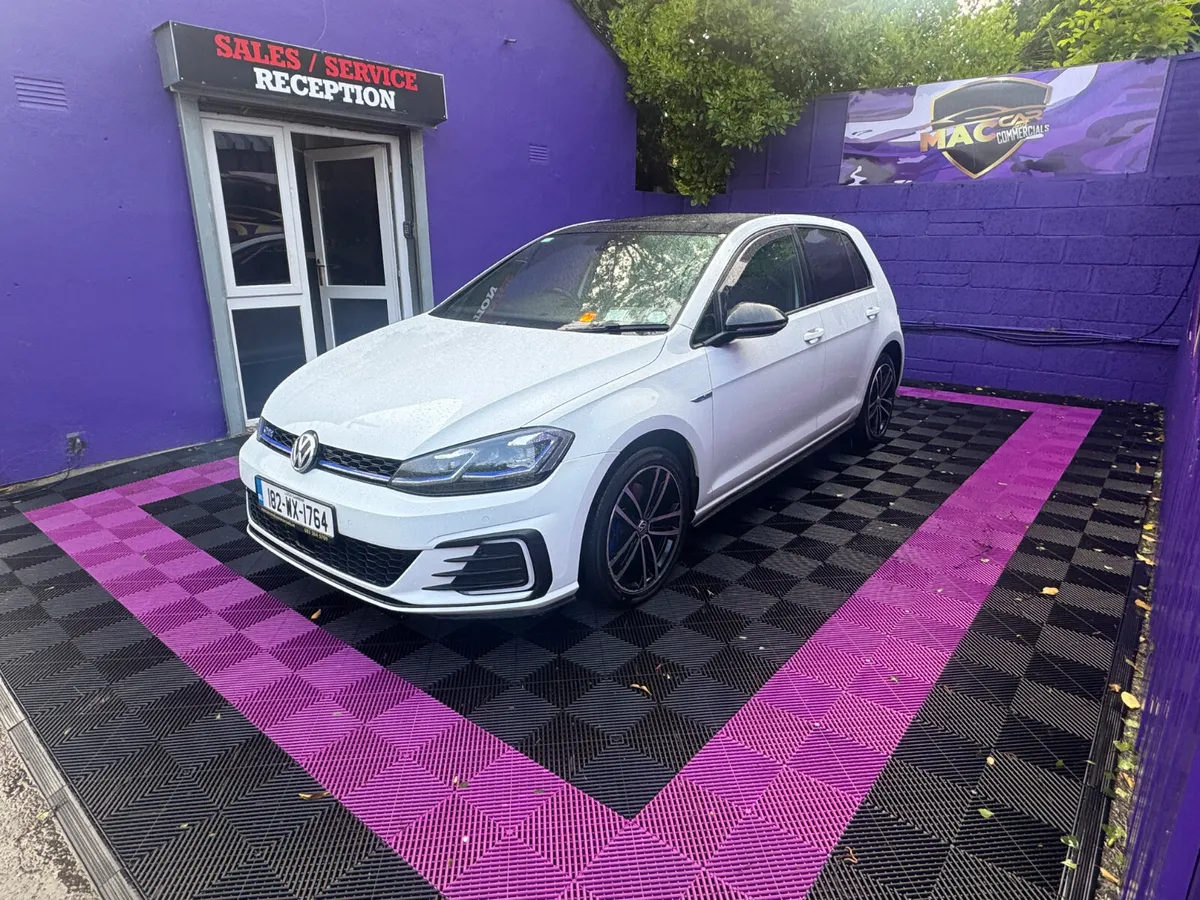 Volkswagen Golf GTE 2018 - Image 3