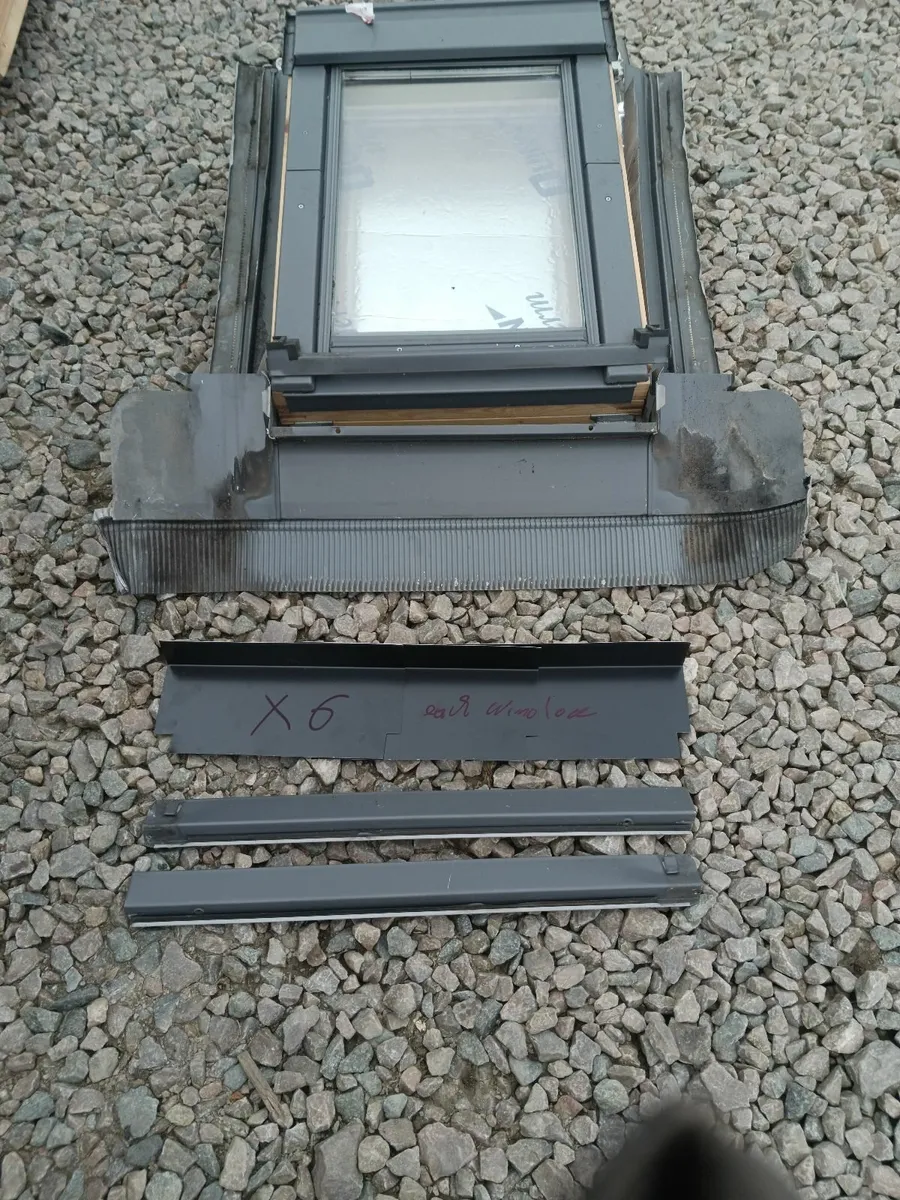 Velu  windows  complete wiyh slate flashing - Image 4