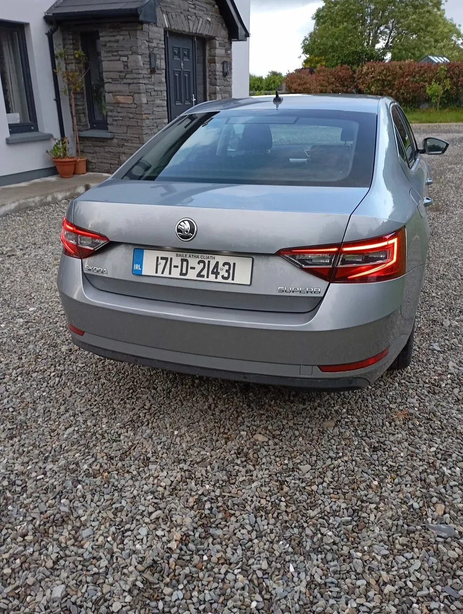 2017 Skoda superb automatic/DSG for sale - Image 4