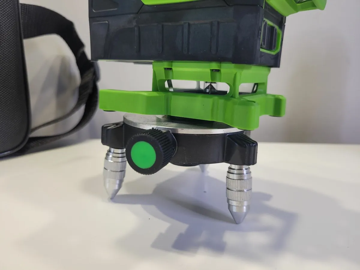 New 3D Self Levelling Laser Level. New, boxed. - Image 4