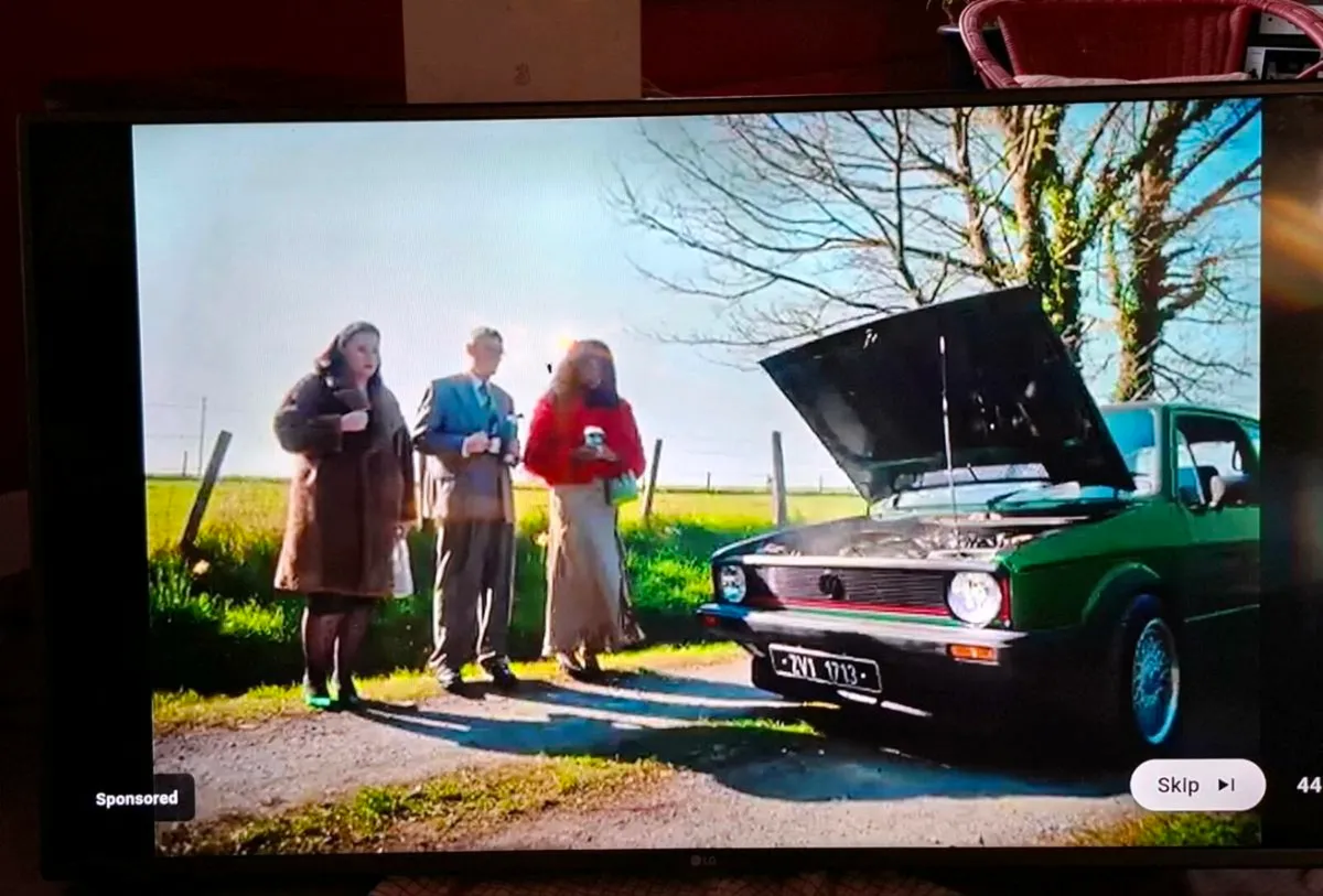 50" SMART TV