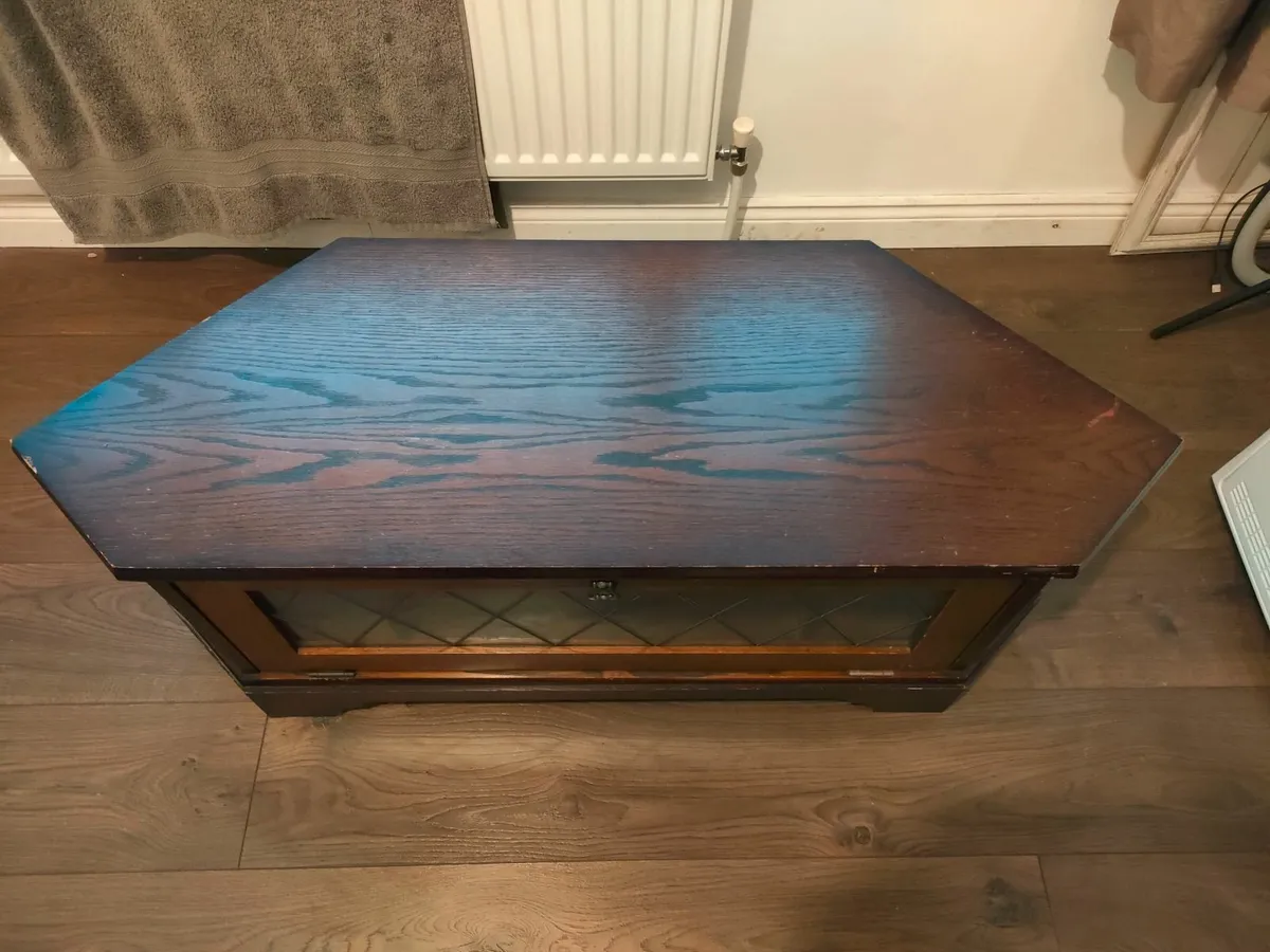 TV Unit - Image 2