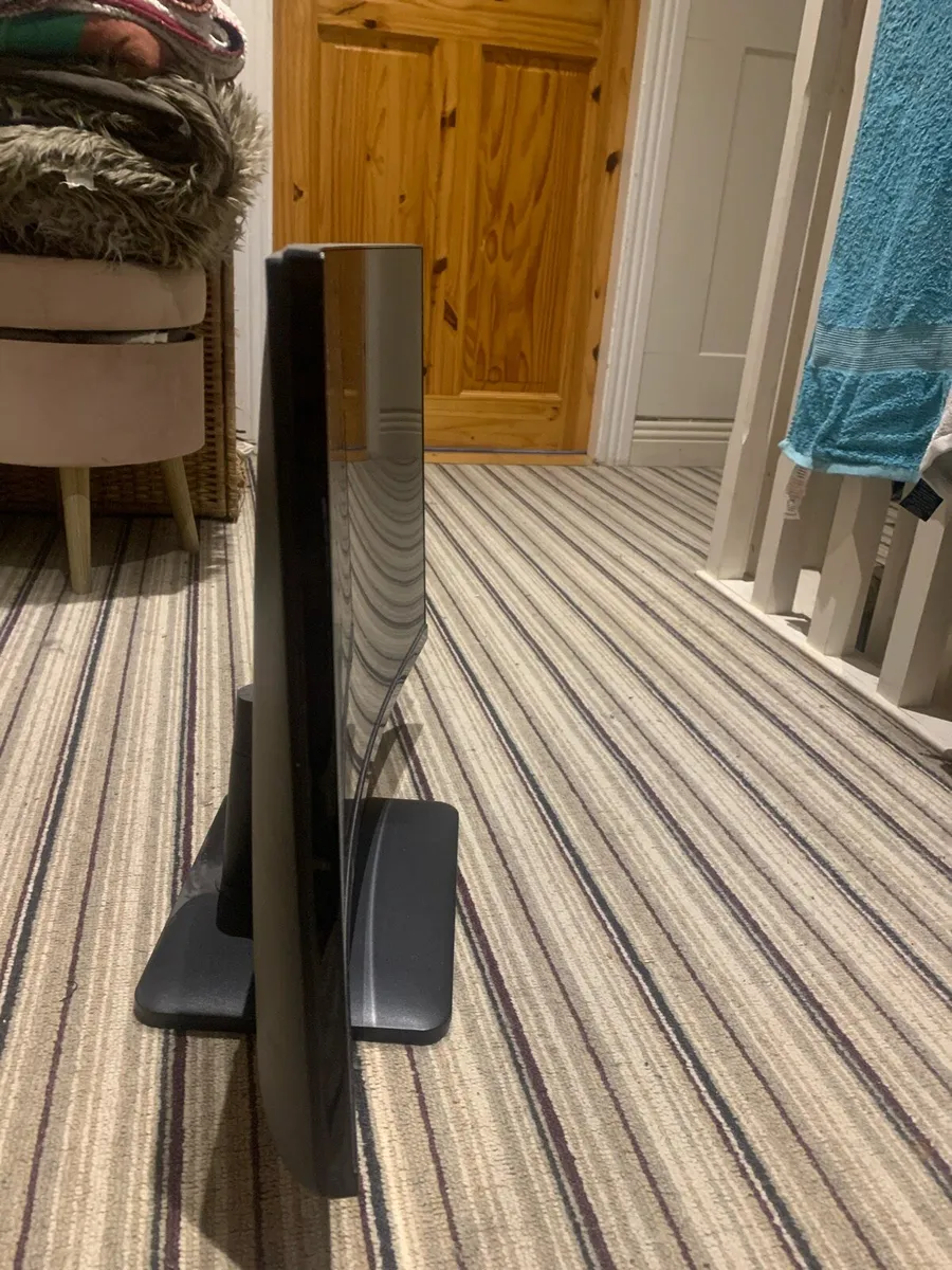 Curved Acer monitor - Image 2