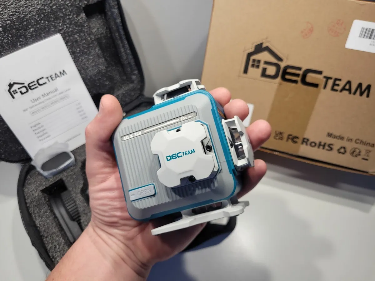 4D Trade Rated Laser Level Self-levelling 4 x 360 - Image 1