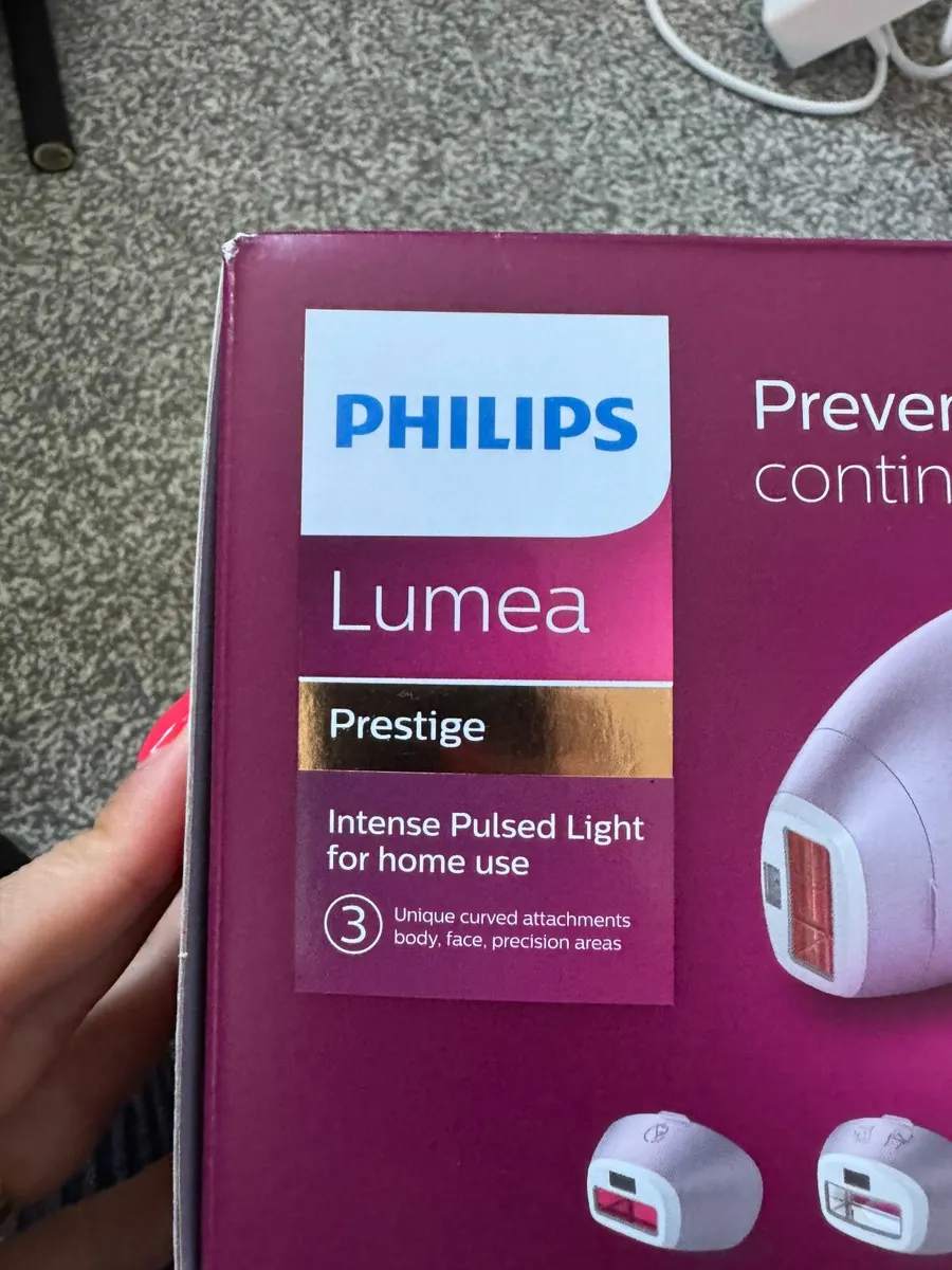 IPL Hair Removal Philips Lumea with 3 attachments - Image 3