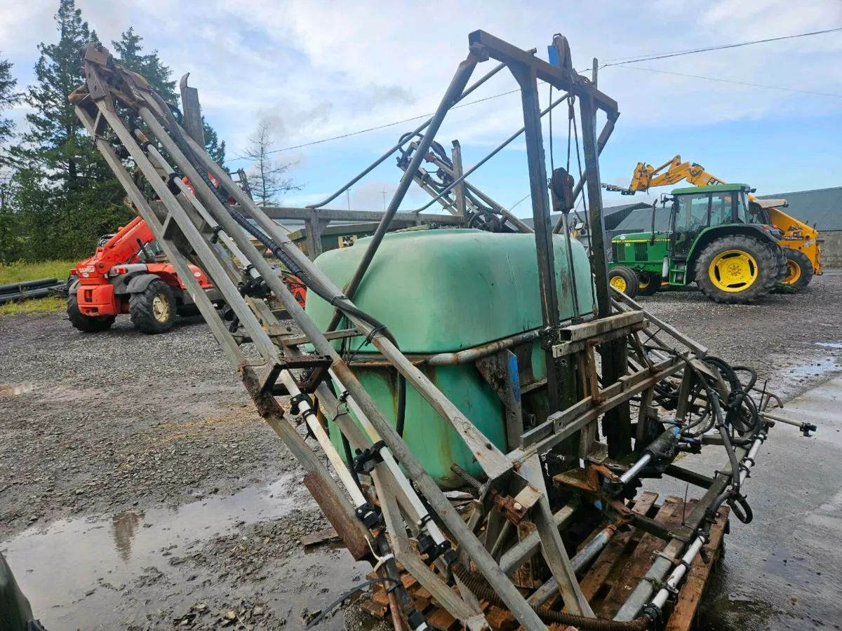 Berthoud 1000lit sprayer - Image 3