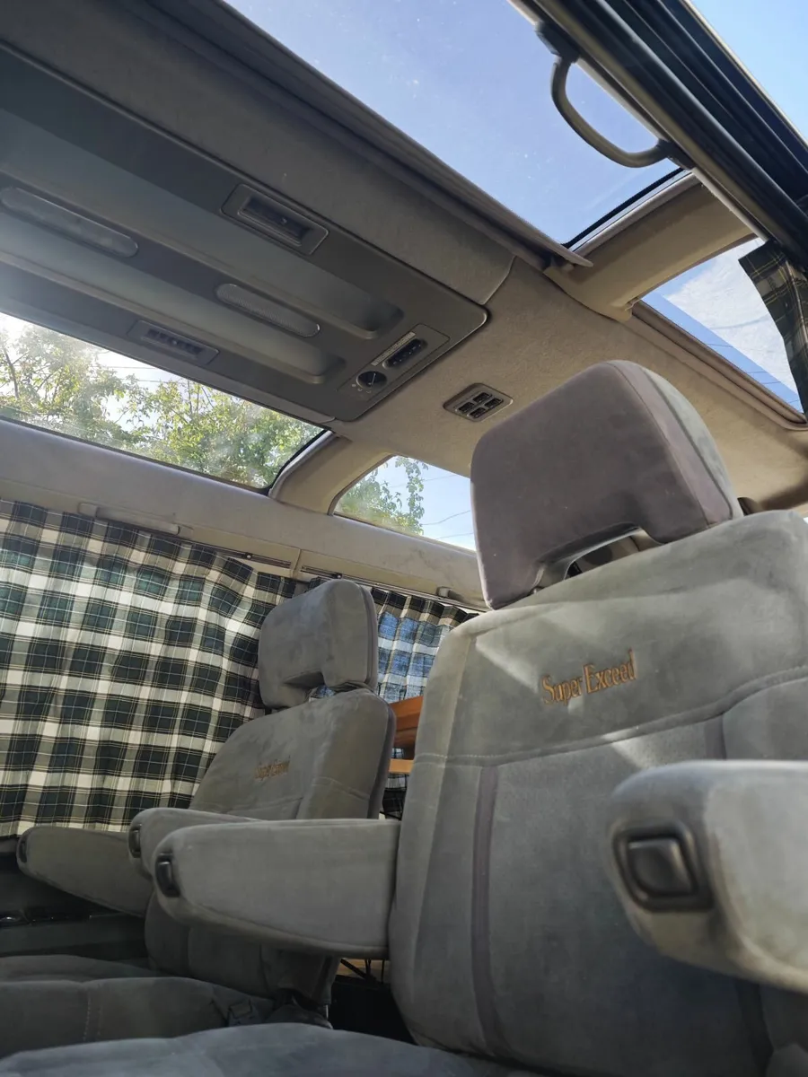 Mitsubishi Delica 1991 - Image 4
