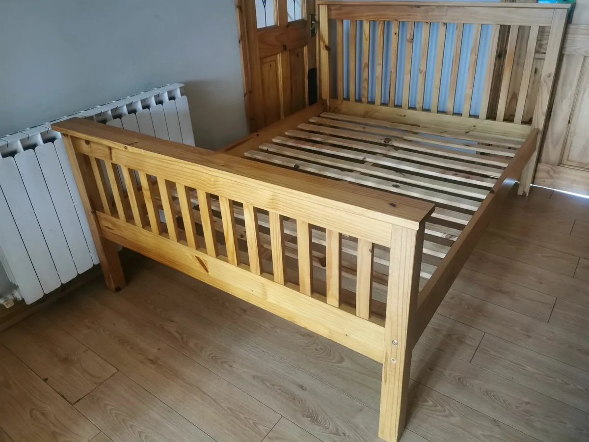 Pine Quality Modern Double size bed frame - Image 1