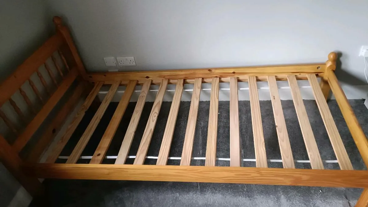 Bed frame single. - Image 4