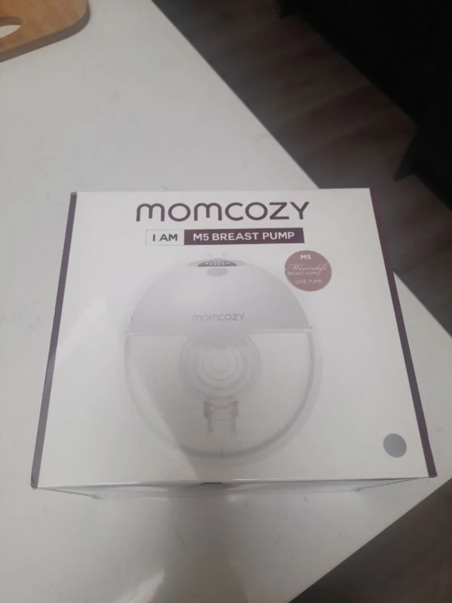 Momcozy M5 breastpump - Image 1