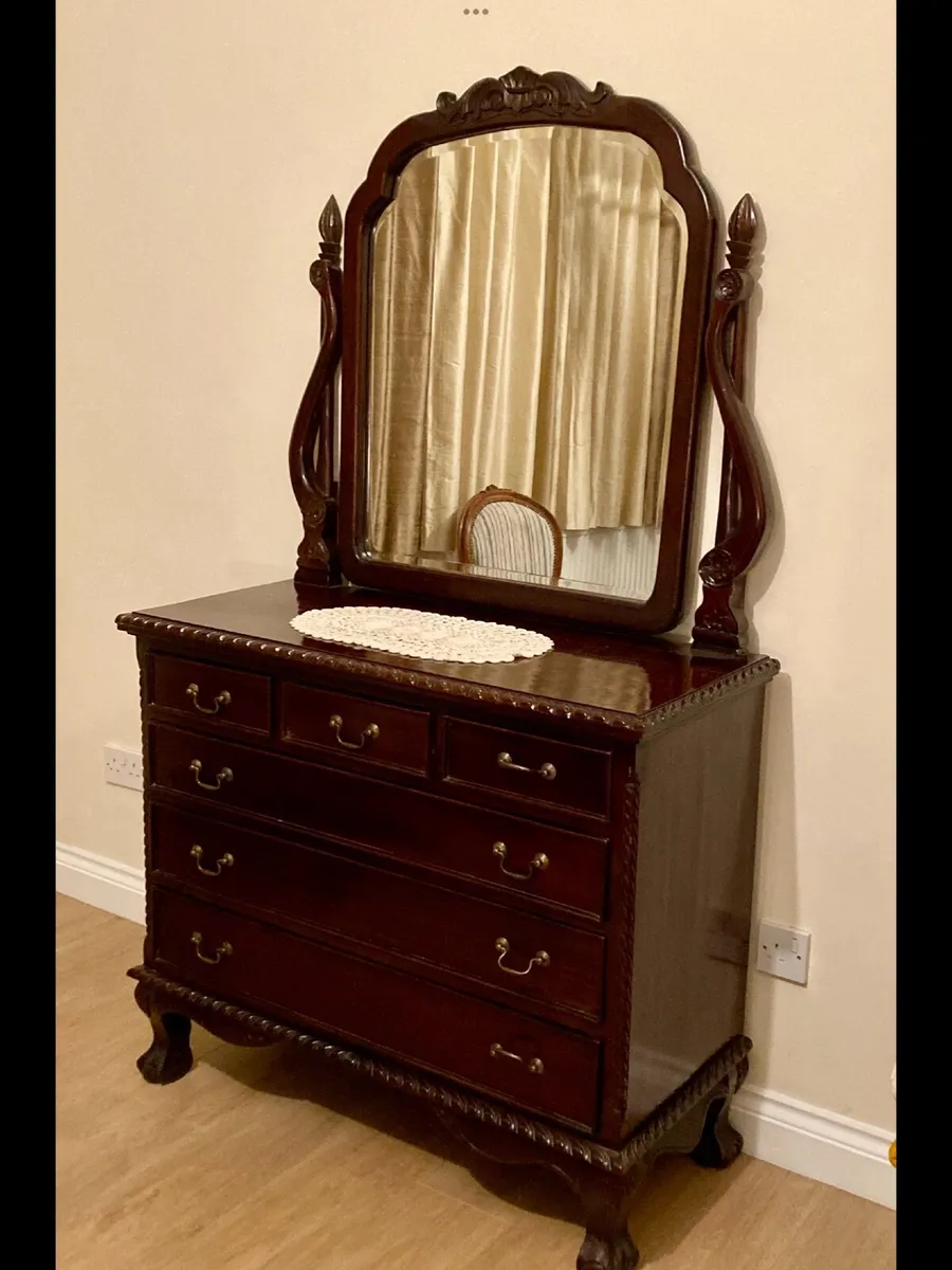FOUR POSTER BEDROOM FURNITURE SET - Image 3