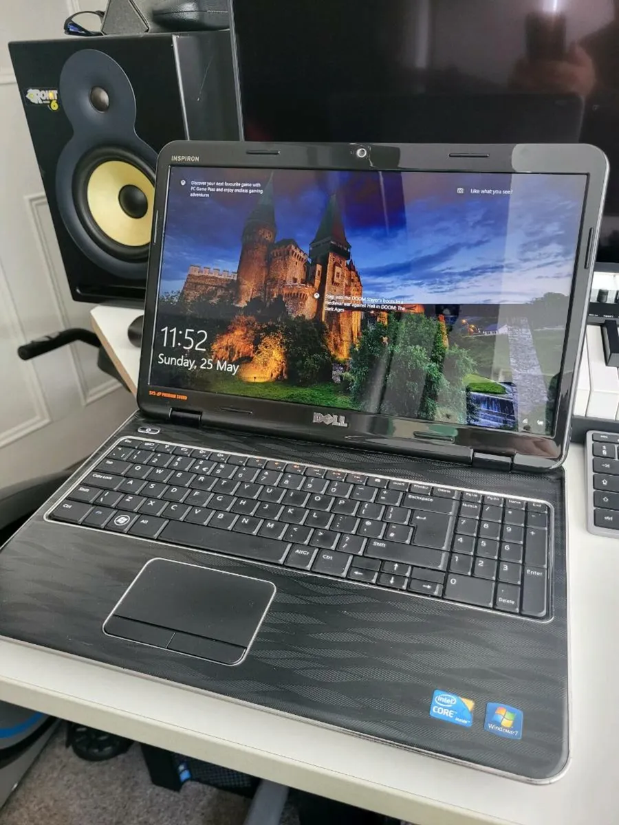 Del Inspiron Laptop - Image 1