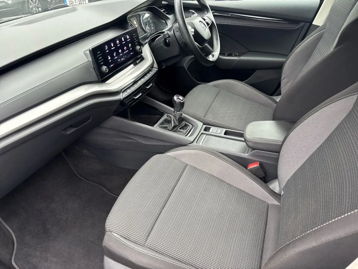 Skoda Octavia Ambition 2.0 TDI 115HP 5DR - Image 3