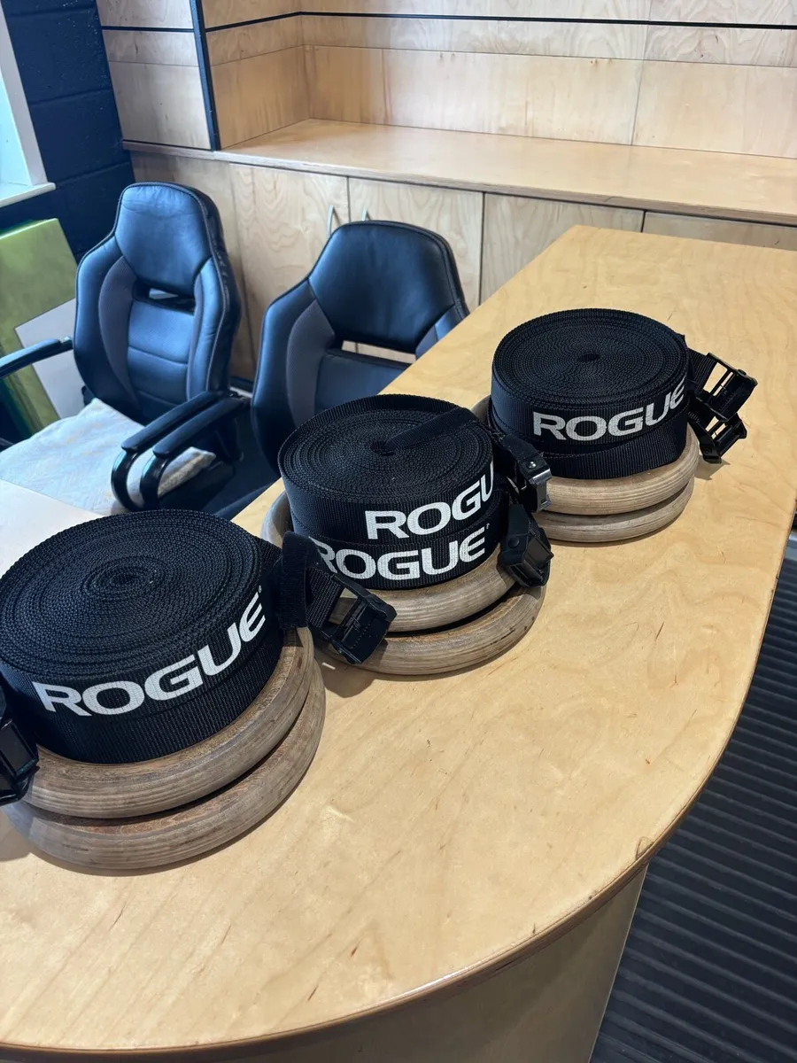 3 x SETS ROUGE RINGS WITH 40FT STRAPS - Image 1