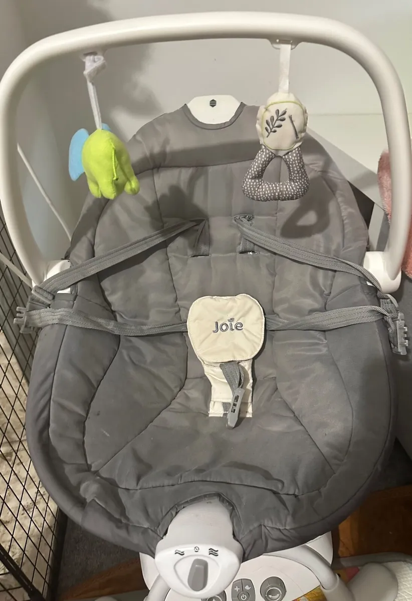 baby swing - Image 1