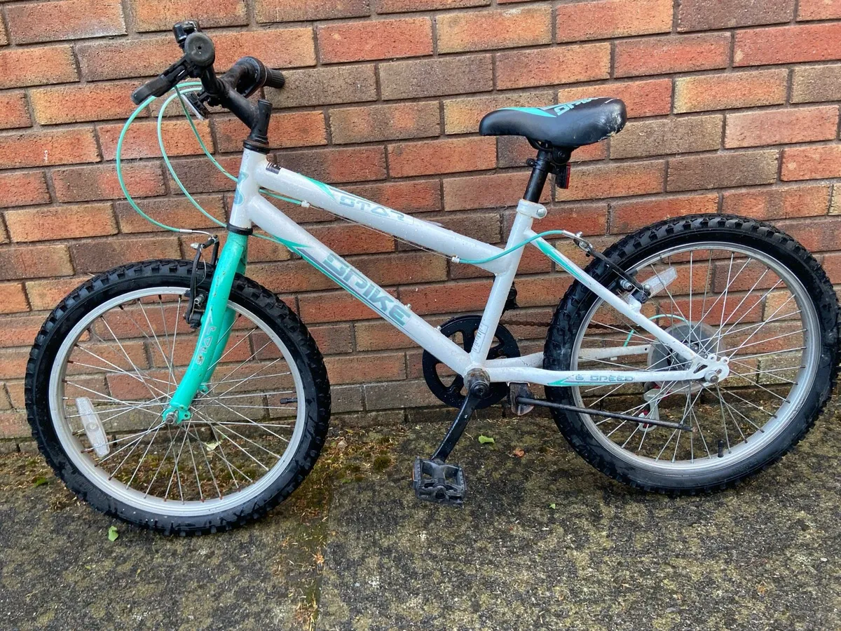 18 Inch Spike boys bike - Image 2