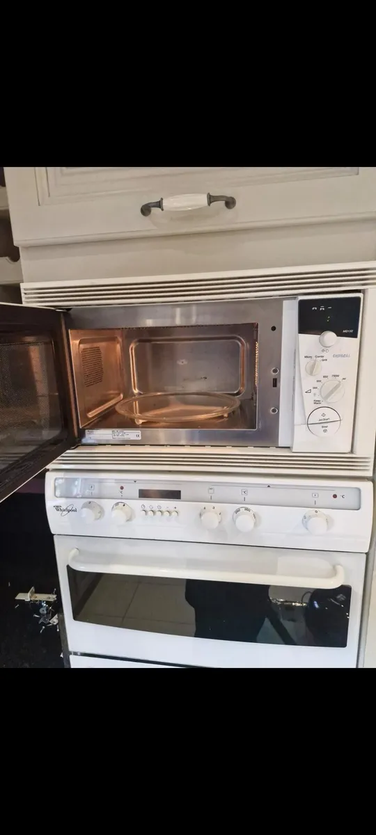 Double Oven & Microwave - Image 2