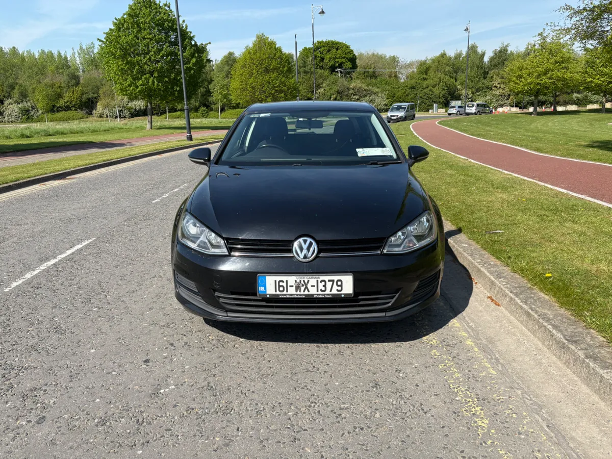 Volkswagen Golf 2016, New Doe - Image 2