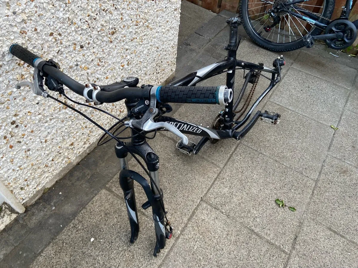 Specialized bike frame - Image 3