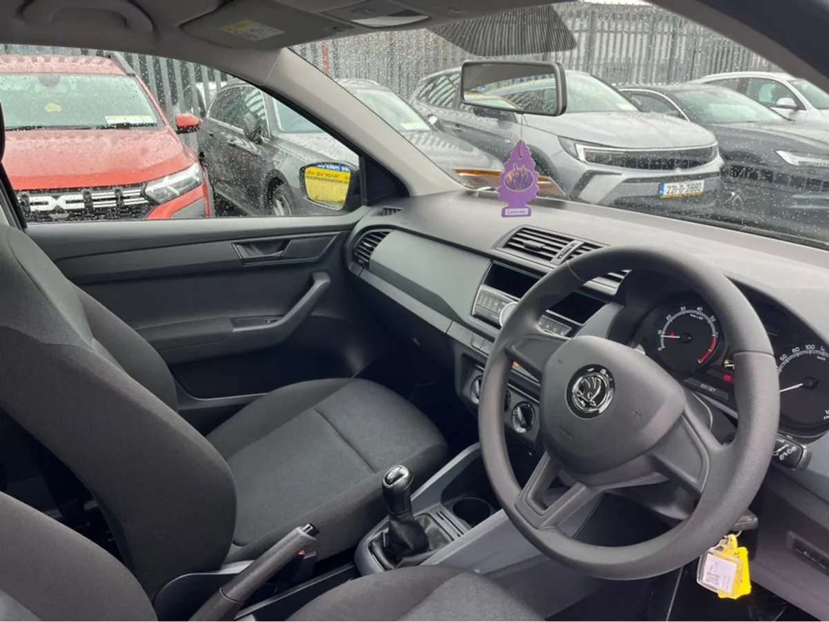 Skoda Fabia Active 1.0 MPI 60hp 4DR Finance Avail - Image 4