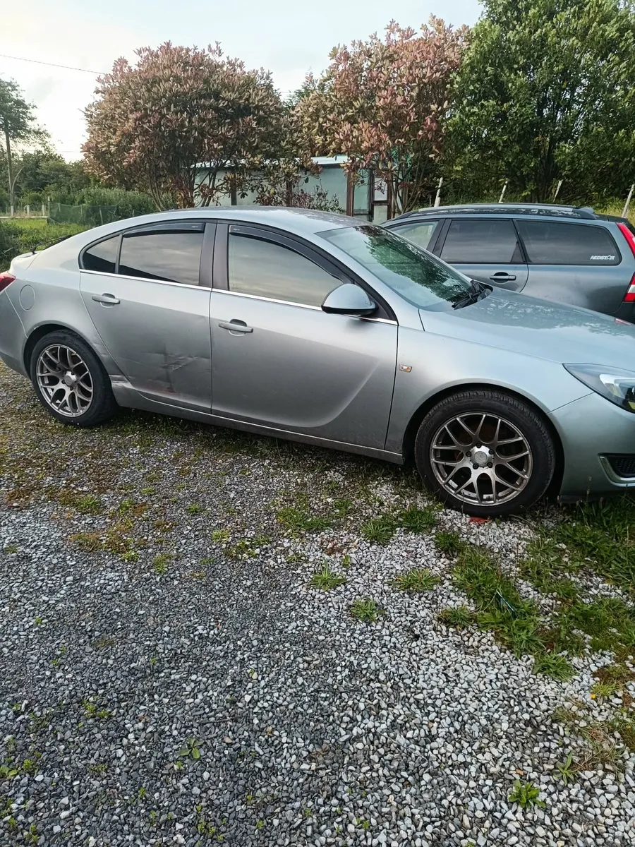 Vauxhall Insignia 2015 - Image 1