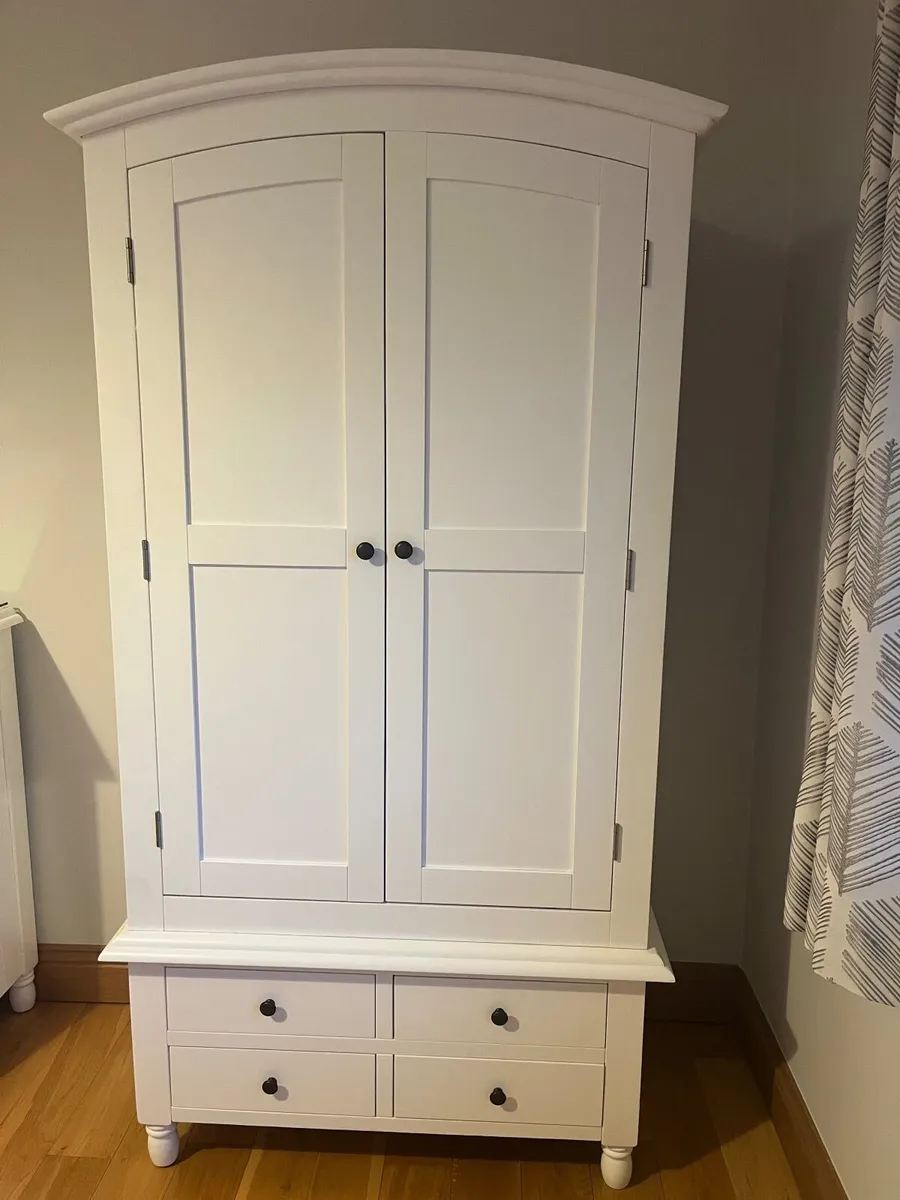Wardrobe - Image 2