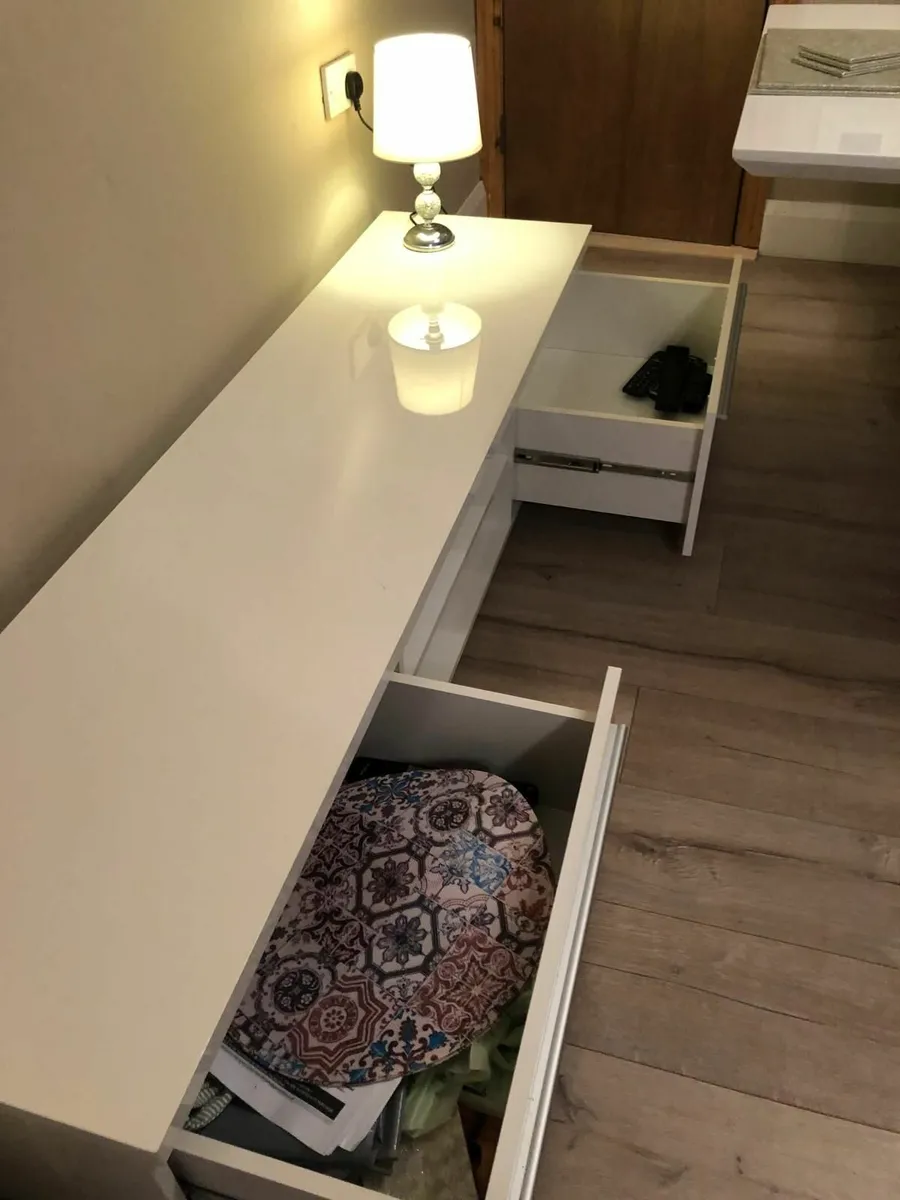 Tv sideboard - Image 4