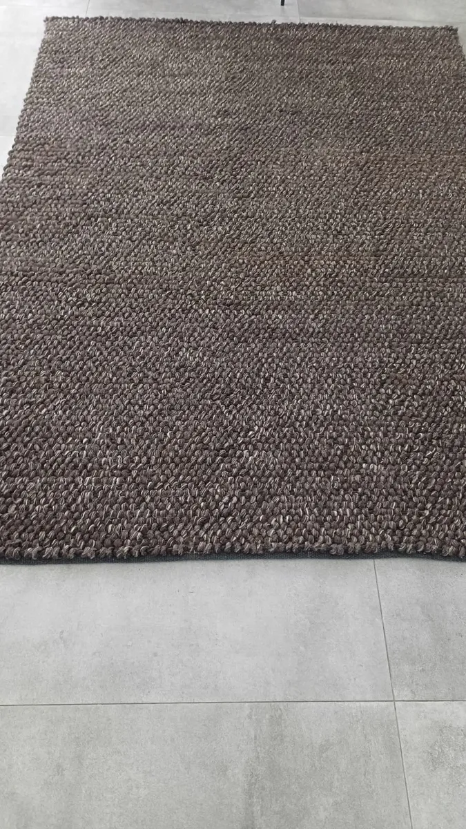 Large grey wool rug - Image 2