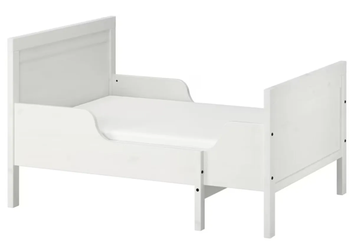 Child’s extendable bed with matress - Image 2