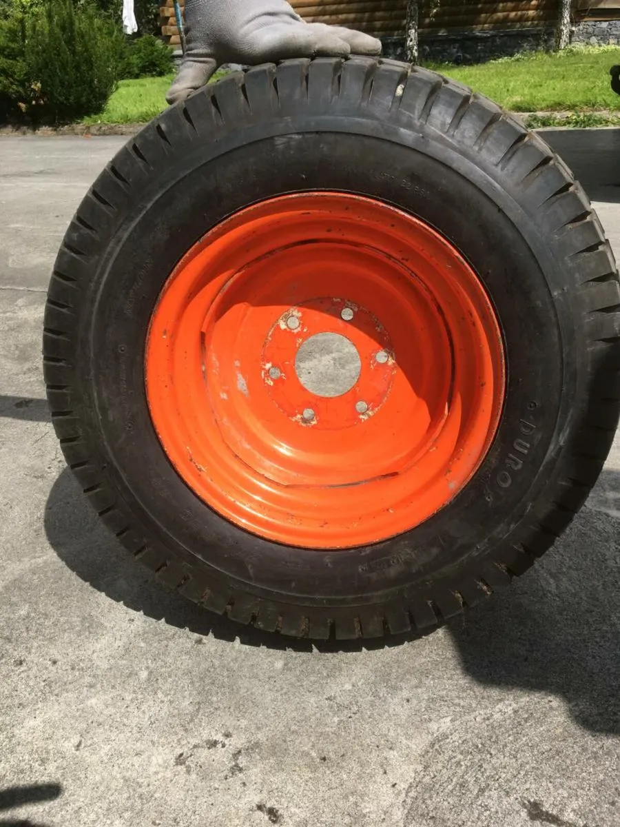 Front wheel for kubota B2150 - Image 2