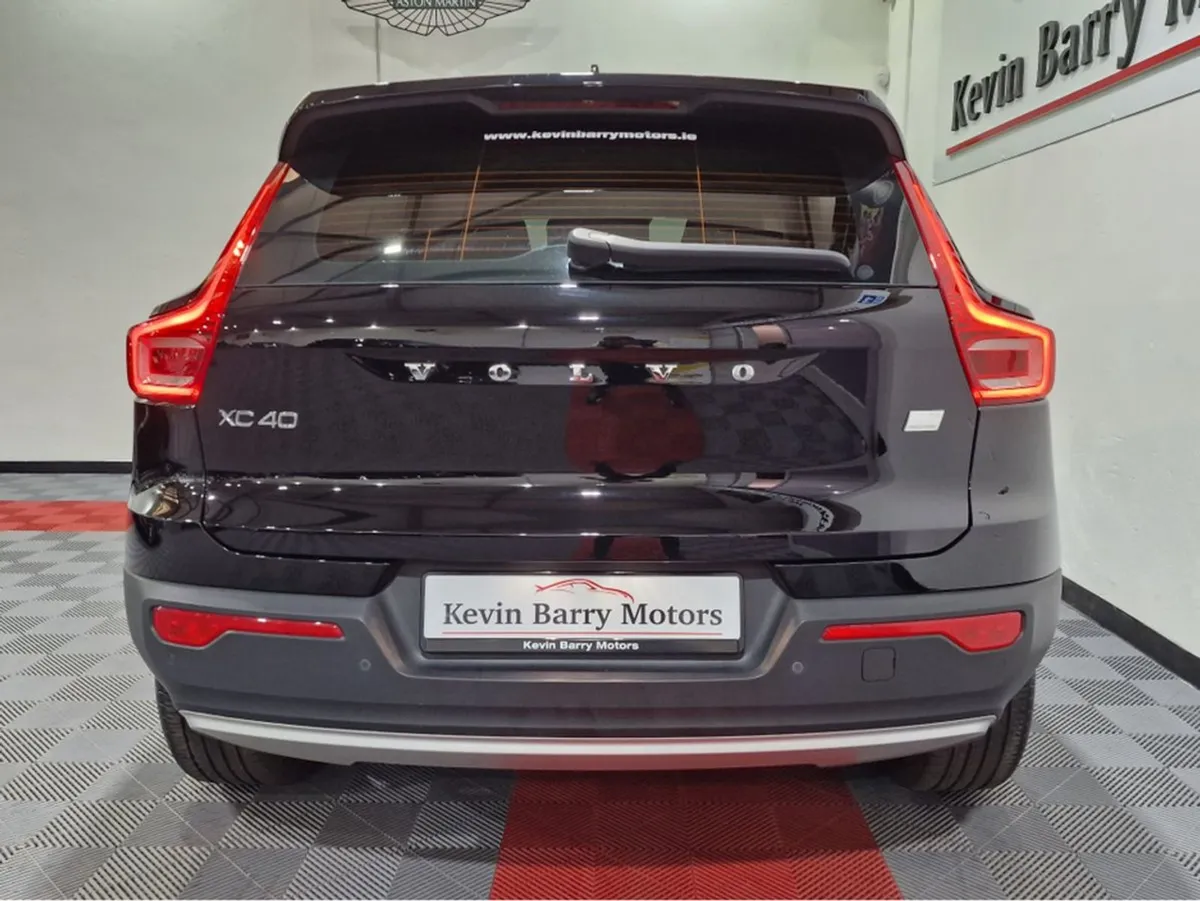Volvo XC40 T4 Recharge Inscription Automatic  one - Image 4