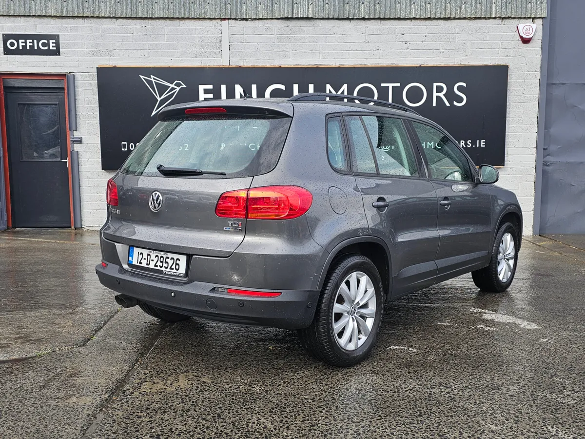 Volkswagen Tiguan 2012 - Image 4