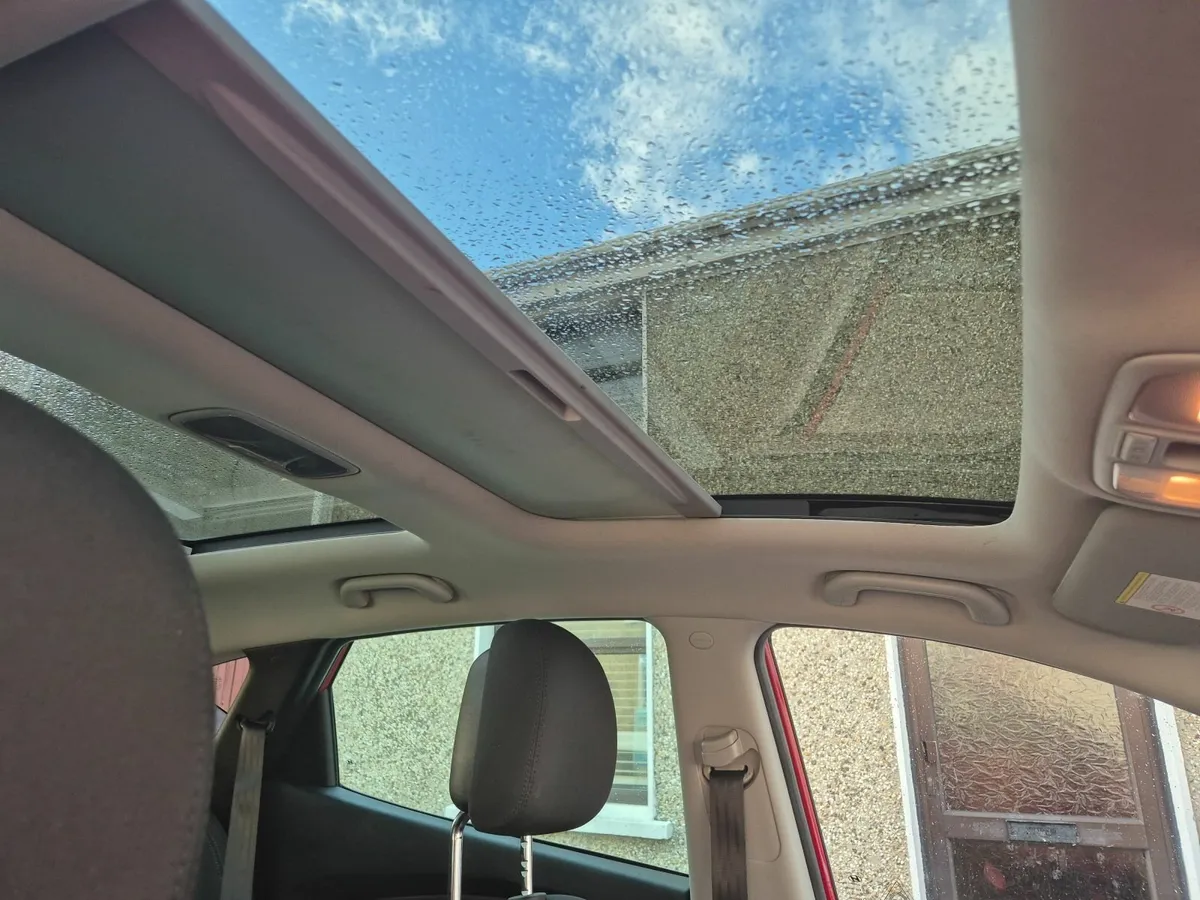 Hyundai ix35 2012 - Image 2