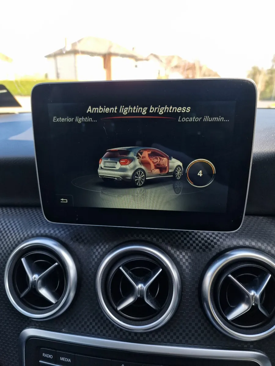 Mercedes-Benz A-Class 2018 - Image 3