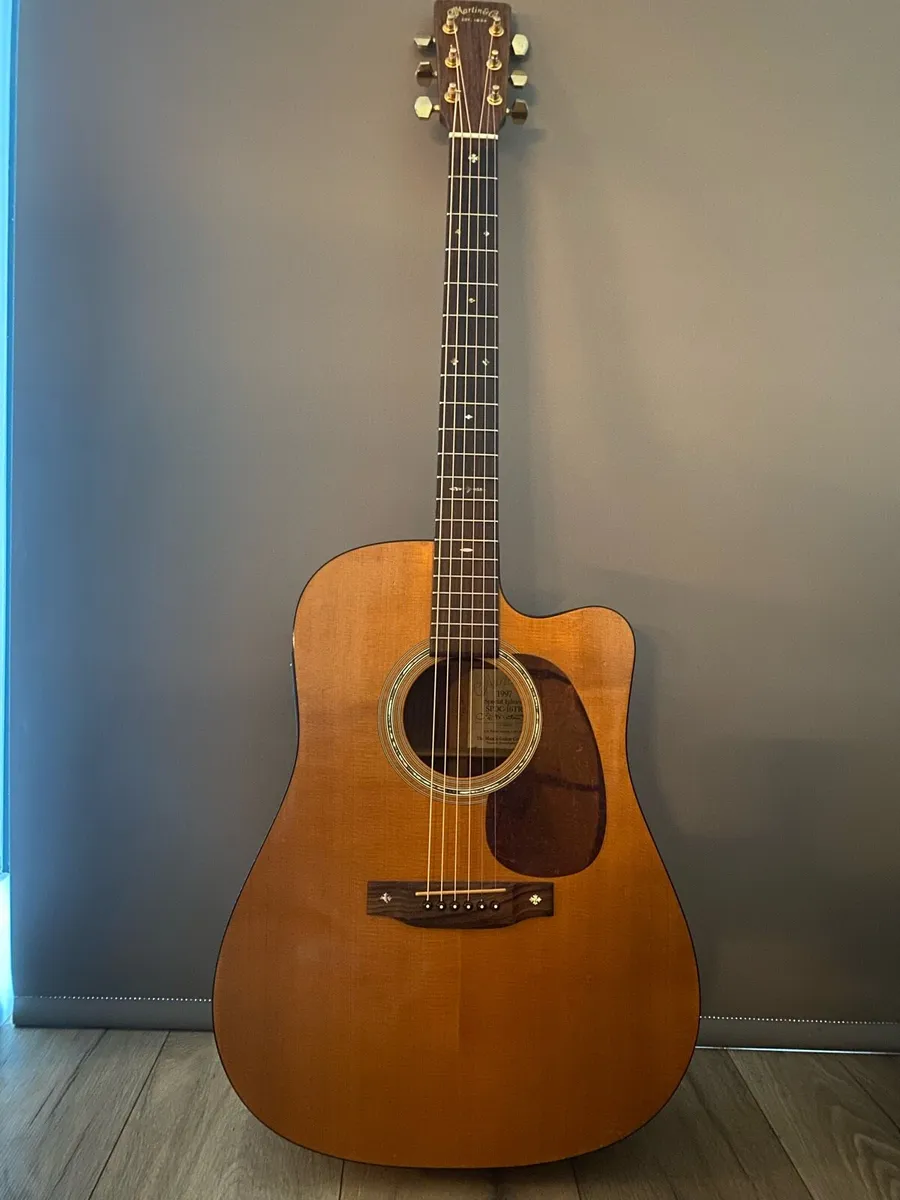 Martin Acoustic Guitar 1997 Special Edition - Image 1