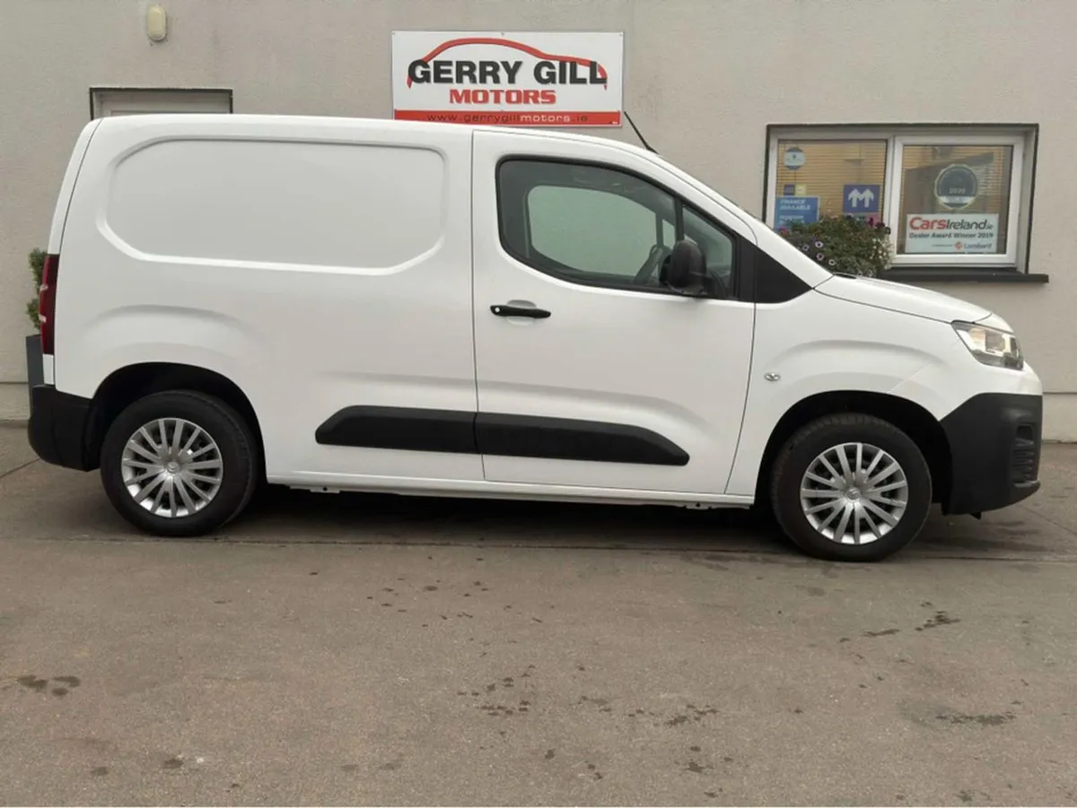 Citroen Berlingo LX 1.5 Bluehdi 75bhp 650KG - Image 3