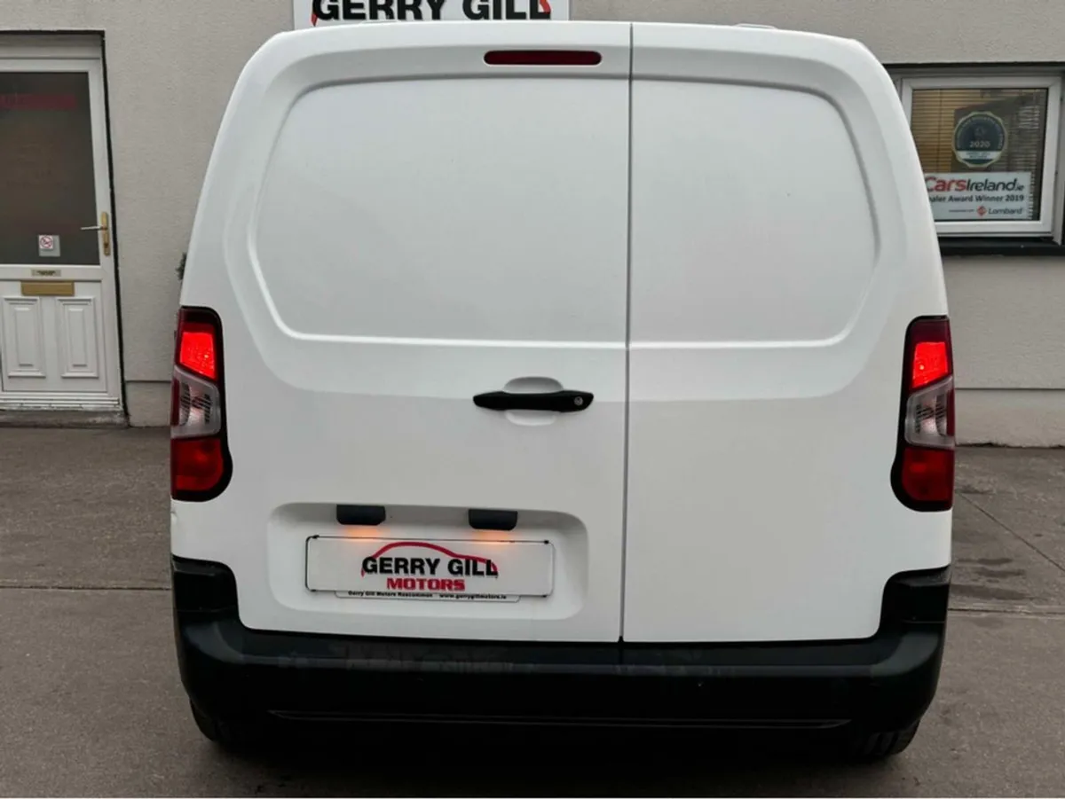 Citroen Berlingo LX 1.5 Bluehdi 75bhp 650KG - Image 4