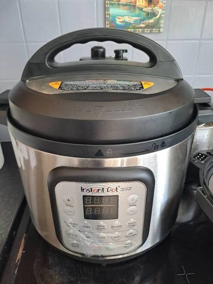 Duo crisp 11 in 1 multi cooker - Image 2