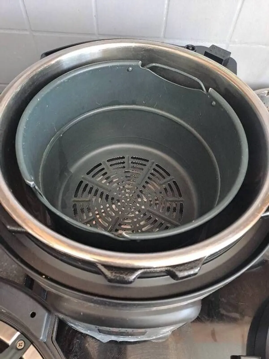 Duo crisp 11 in 1 multi cooker - Image 4