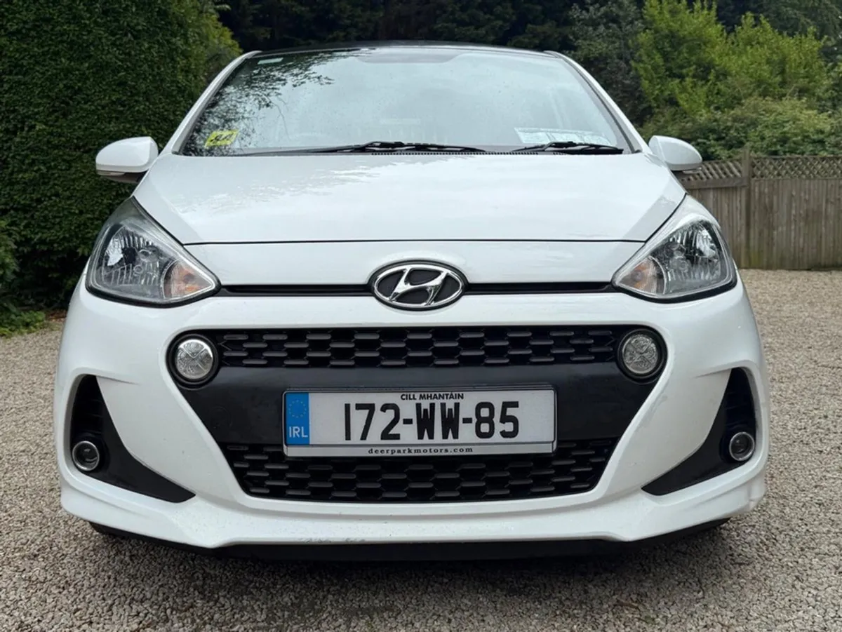 Hyundai i10  sale Agreed  Deluxe  full Service Hi - Image 3