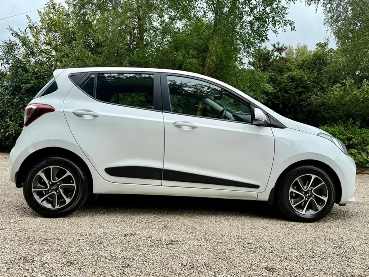 Hyundai i10  sale Agreed  Deluxe  full Service Hi - Image 4
