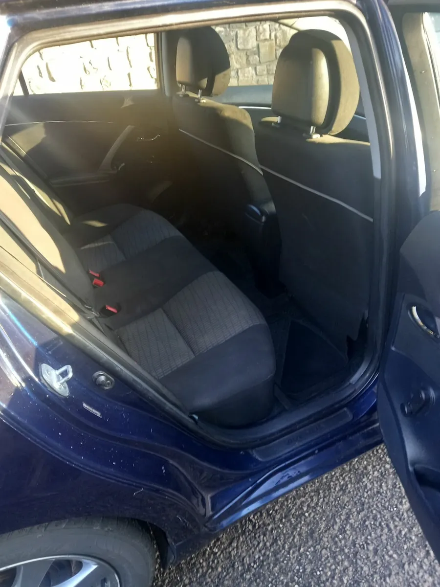 Toyota Avensis 2014 - Image 3