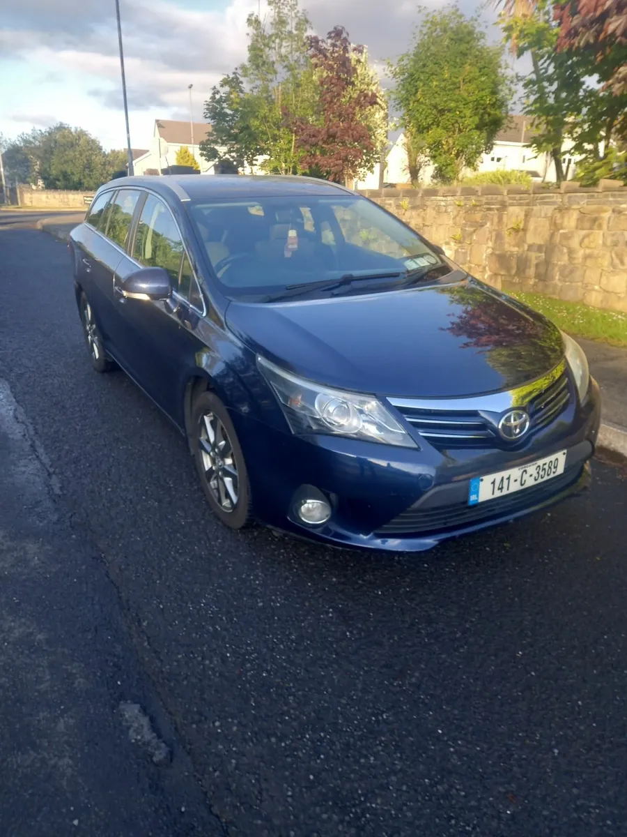 Toyota Avensis 2014 - Image 1