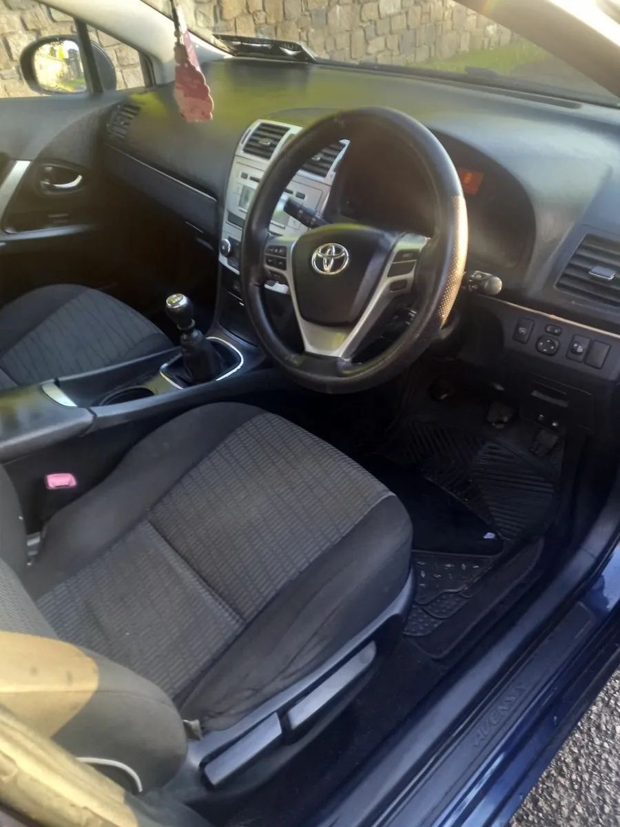 Toyota Avensis 2014 - Image 4